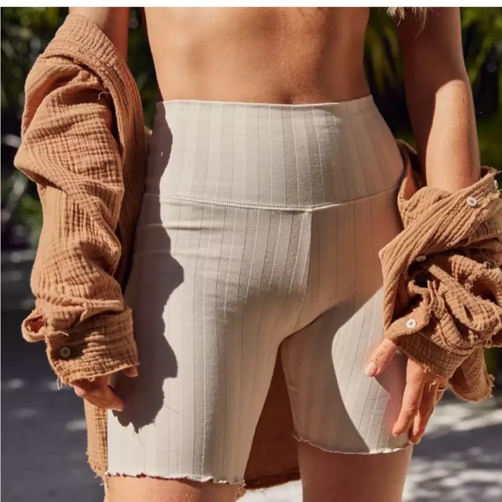 Groove Top & Short Set - Image 4