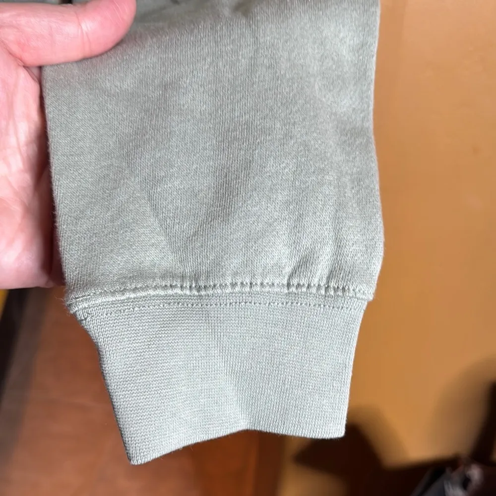 Independent Trading Co Lennon Cropped Peace Love Happiness Hoodie Sage Sz Medium Green - Image 7