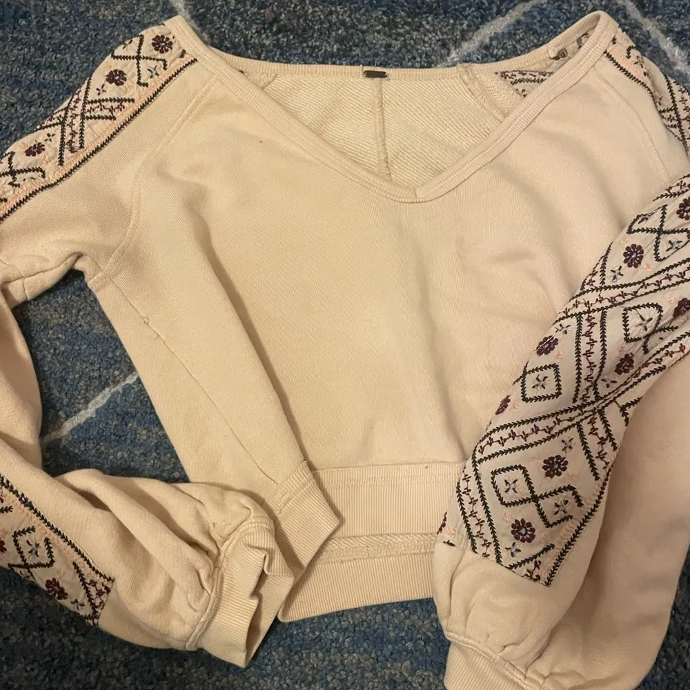 Embroidered Cream Blouse - Image 2