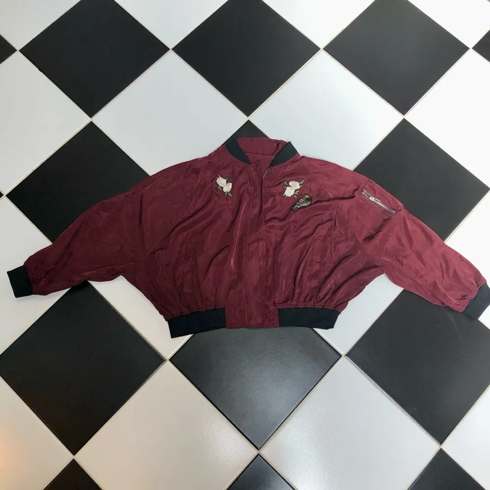 Anthro Anthropologie Korirl Satin Lightweight Bomber Jacket Burgundy Bird Patch - Image 2