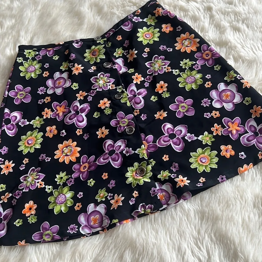 Vintage floral mini skirt - Image 4