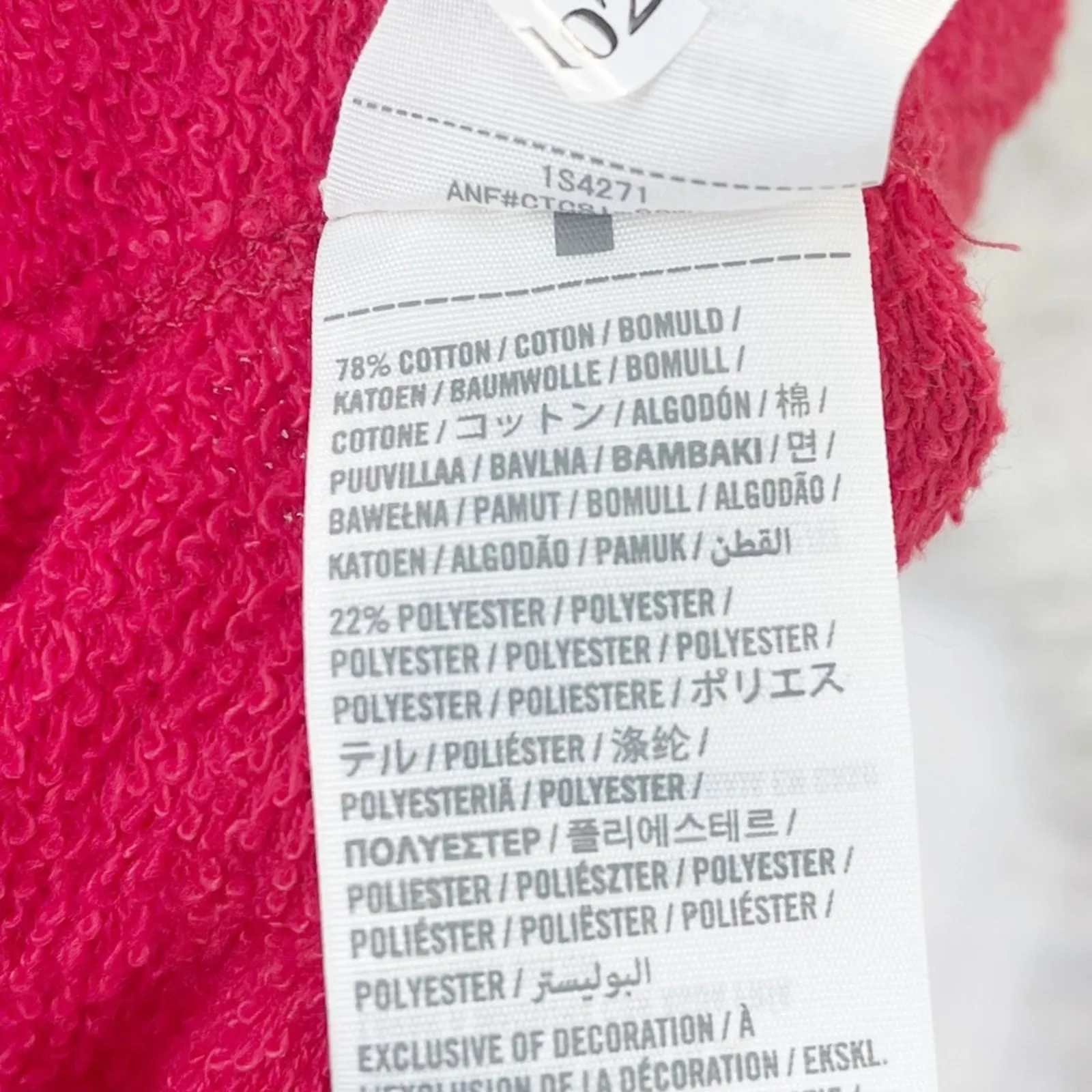 A&F Women's Logo Red Crop  Long Sleeve Pullover Sweatshirt‎ Size Medium - Image 4