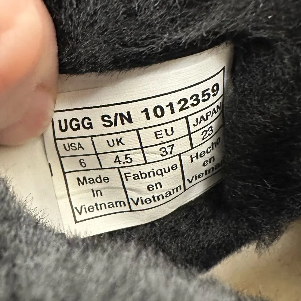 Ugg Quincy Boots - Image 8