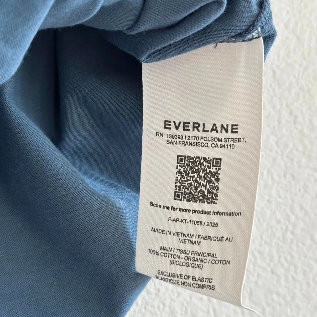Everlane The Box Cut Tee in Essential Cotton in Faded Navy, Size X-Small - Image 7