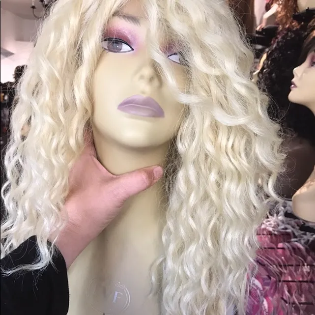 Blonde curly wig - Image 8