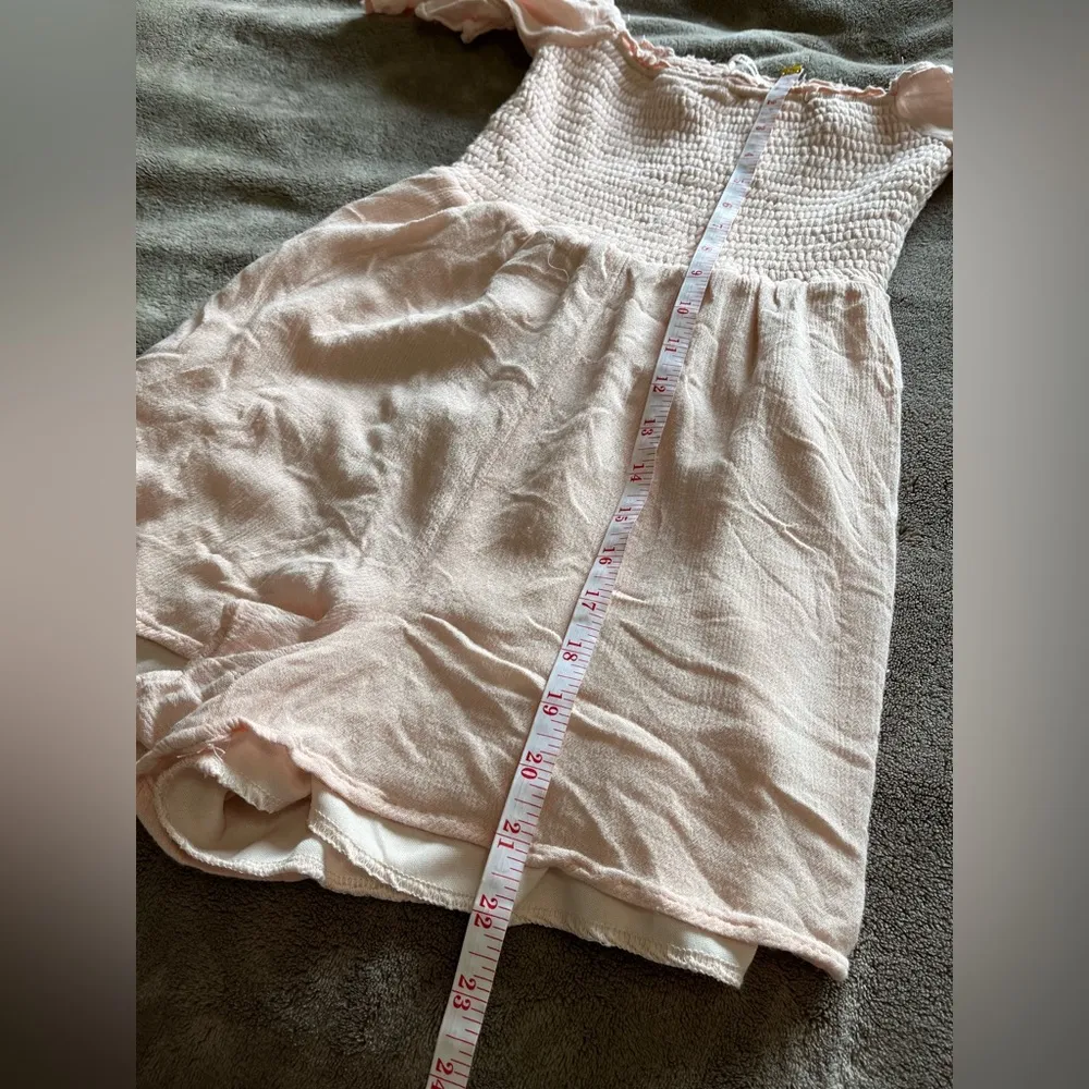MI AMI Light Pink One Piece Off Shoulder Ruched Shorts Romper Women’s Sz S EUC - Image 7