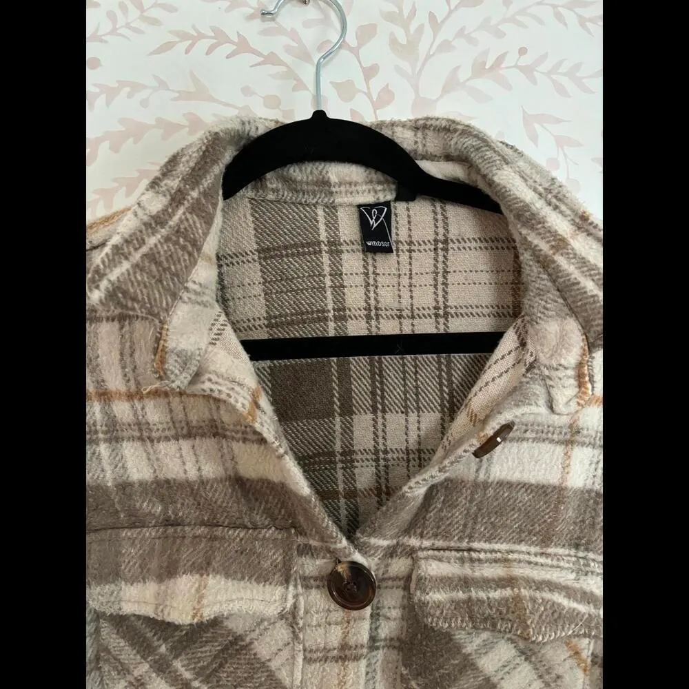 Windsor Warm Plaid Button-Up Shirt - Stylish Cozy L - Image 2