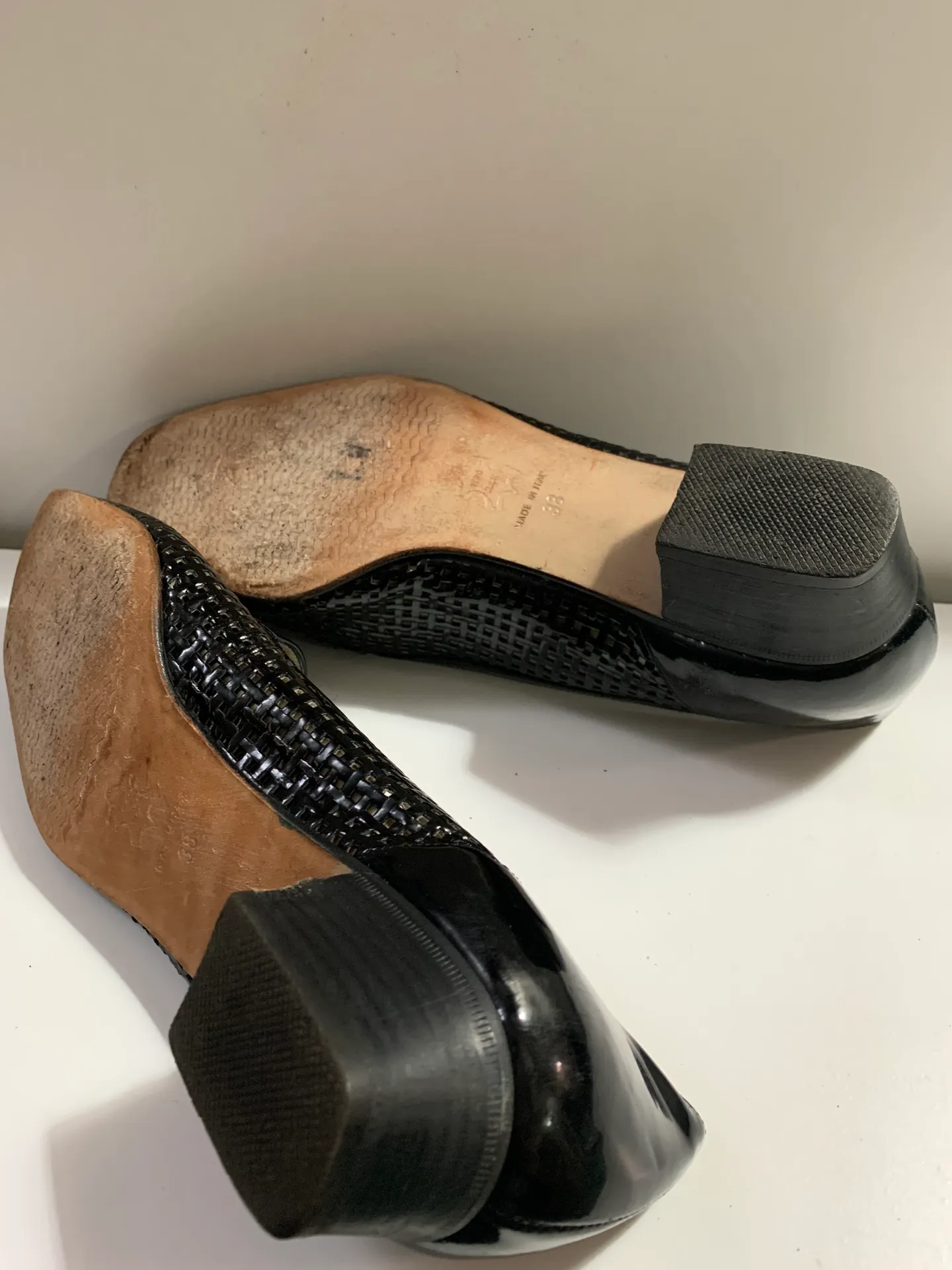 Valentino Ferraro Flats Size 8 - Image 4