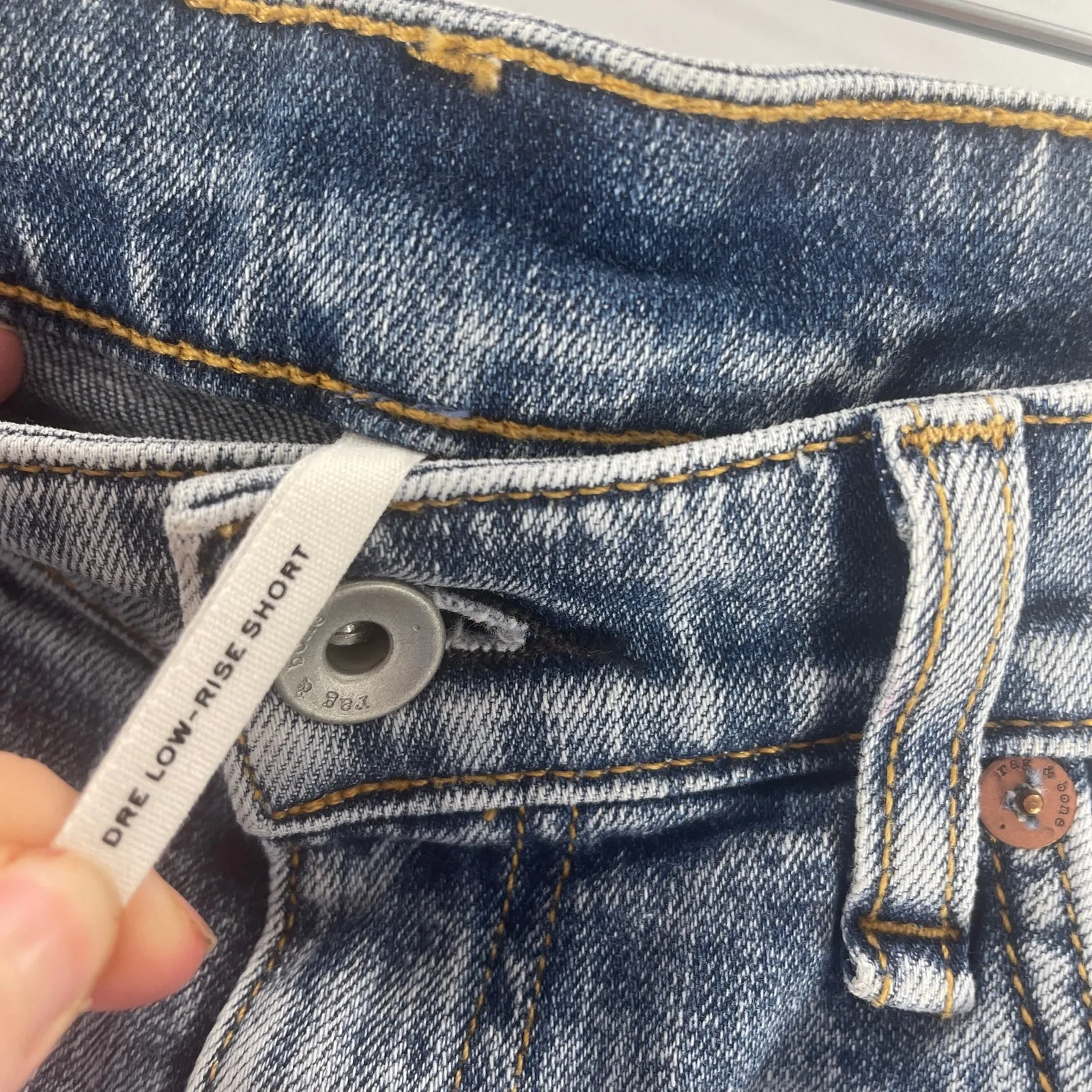 Rag & Bone Womens Size 26 Dre Low Rise Jean Shorts Blue Medium Wash Denim Cutoff - Image 4