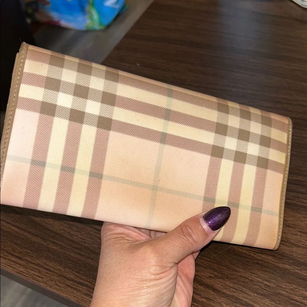 Burberry Beige and Brown Plaid Clutch - Image 9