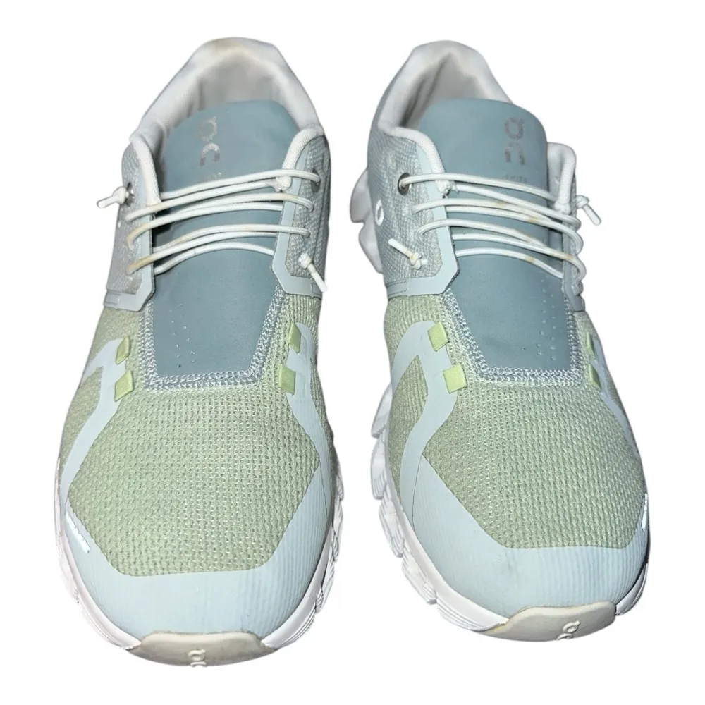 ON Running Cloud 5 women's sneakers Size 9.5 Blue - Image 5