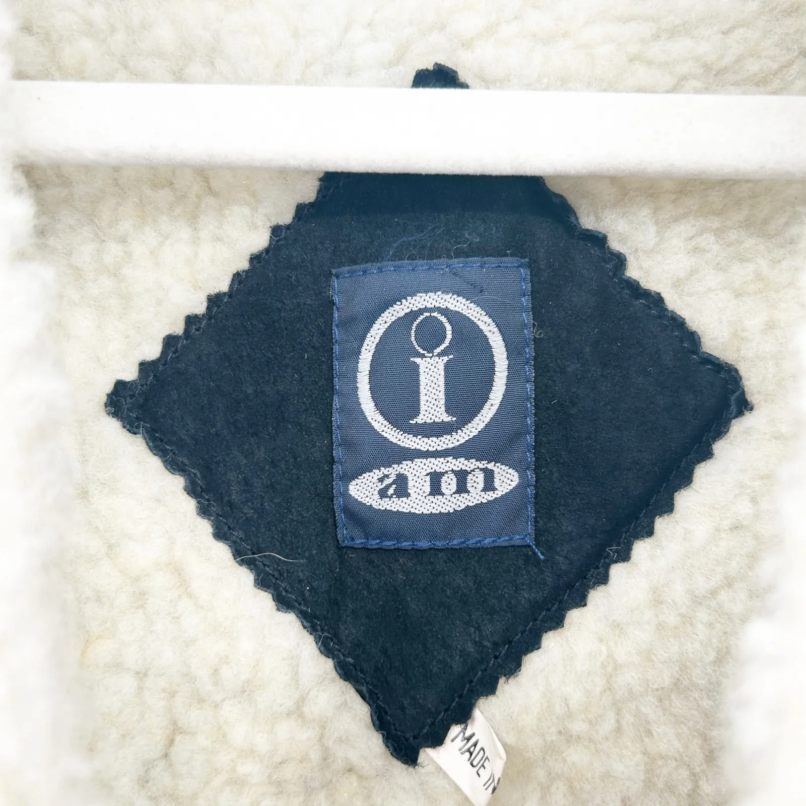 NWT I Am Womens Vintage Genuine Suede Sherpa Lined Plaid Flannel Vest Size M Blue Size M - Image 4