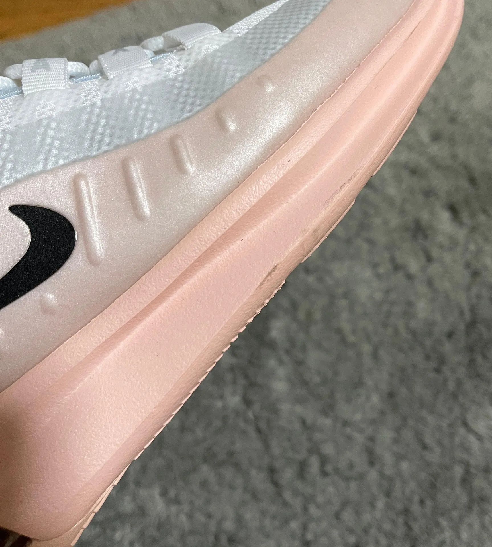 Nike Air Max Axis - Image 6