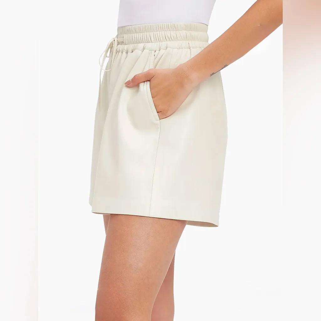 Good American Better Than Leather Drawstring Shorts Women’s Cream Size Small - Image 3