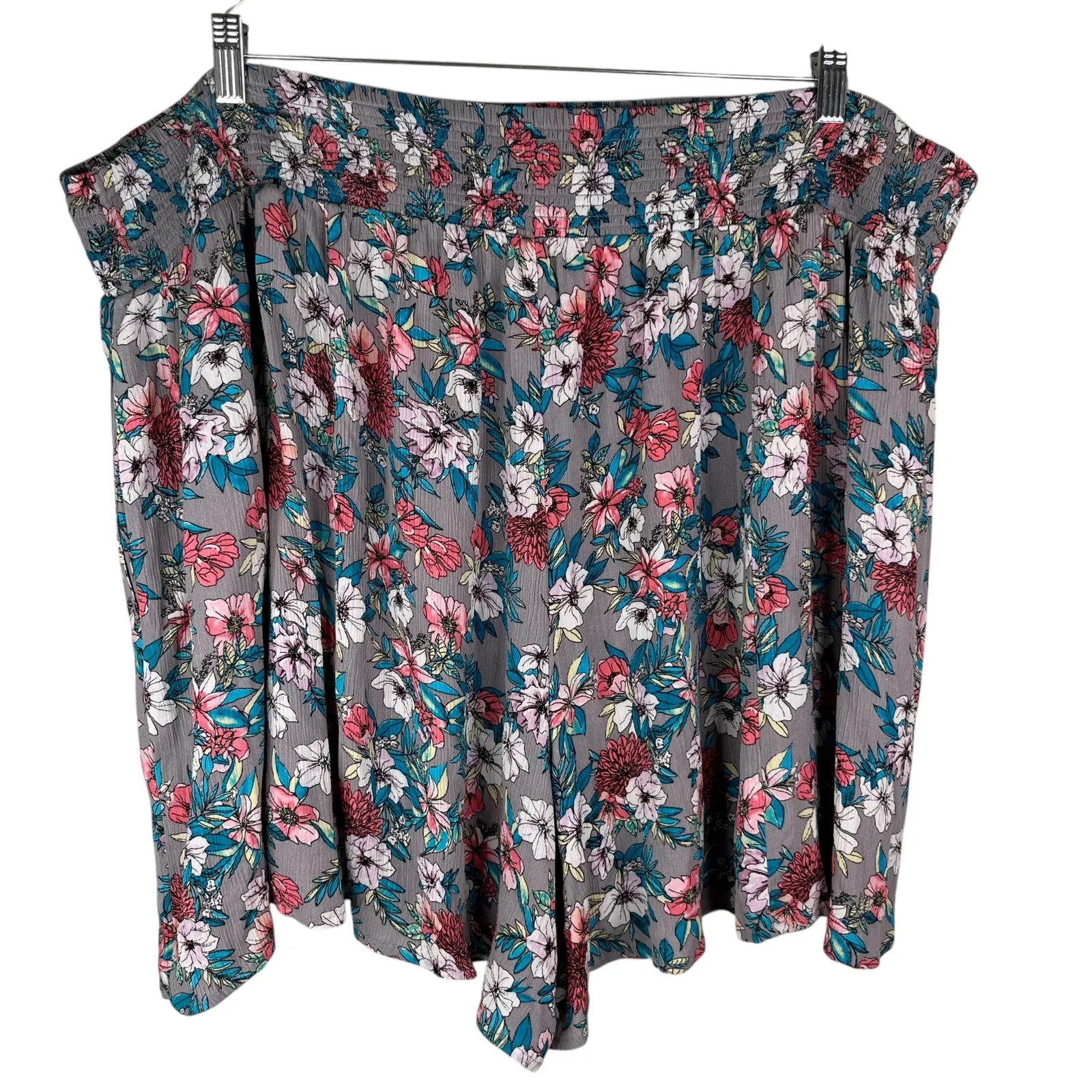 Torrid Gray Floral Crinkle Gauze Flouncy 5" Shorts 4X Pockets New - Image 2