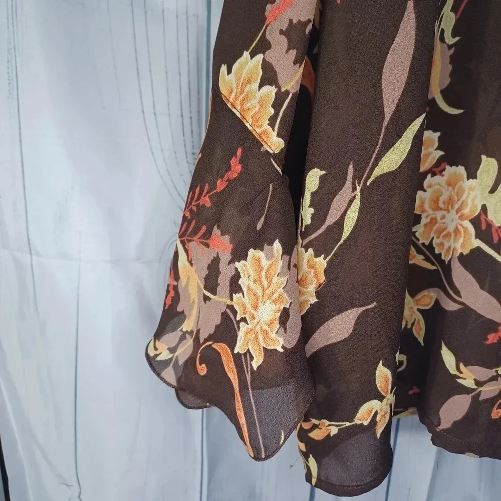 Uniform John Paul Richard sheer button down floral blouse - Image 2