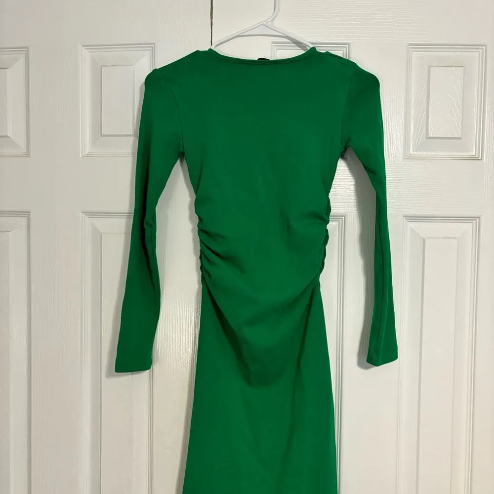 Zara Green Gathered Midi Dress - Image 4
