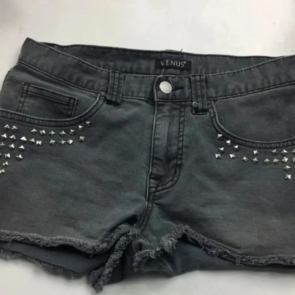 Venus ladies shorts  size S - Image 9