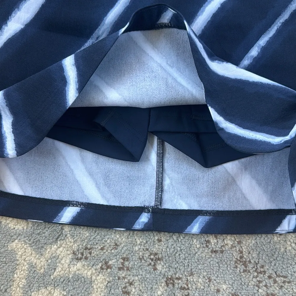 Lady Hagen 17” Tummy Control Golf Skort Shibori Stripes Navy XS - Image 6