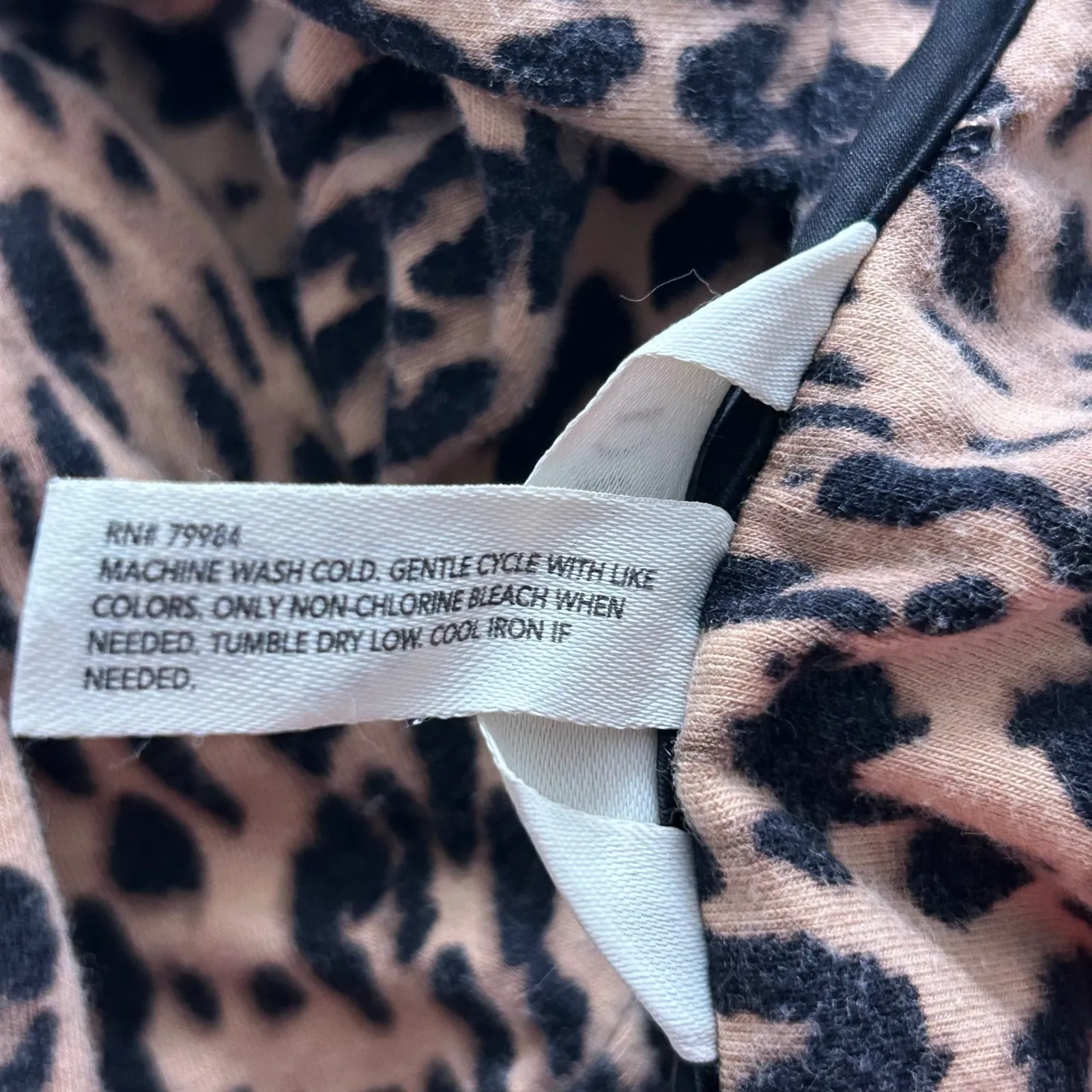 Soma‎ Sleep Dress XL Leopard Print Longe Warm Comfy Loose Neutral Animal Print - Image 8