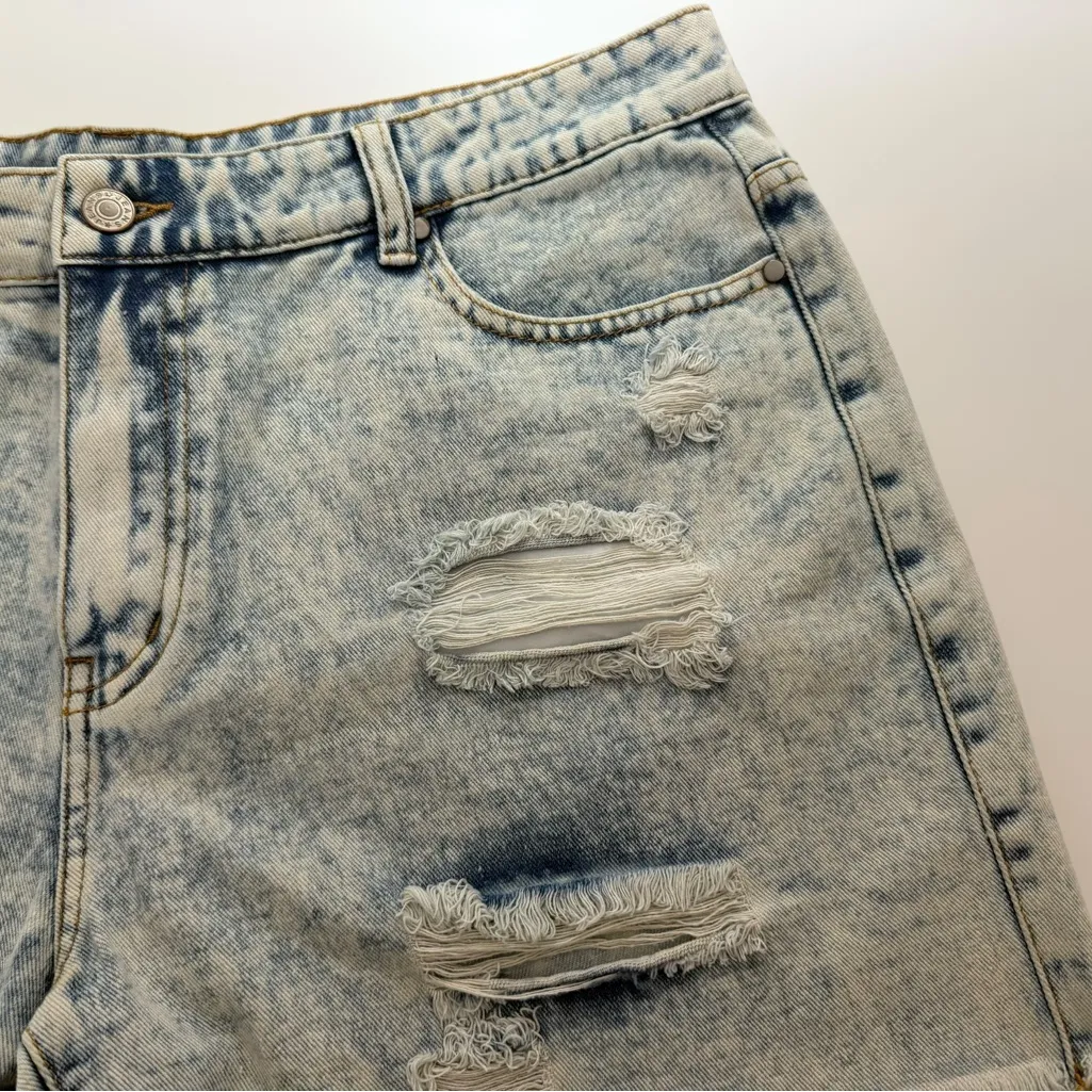 Distressed Denim Women Shorts Blue Size XL - Image 4