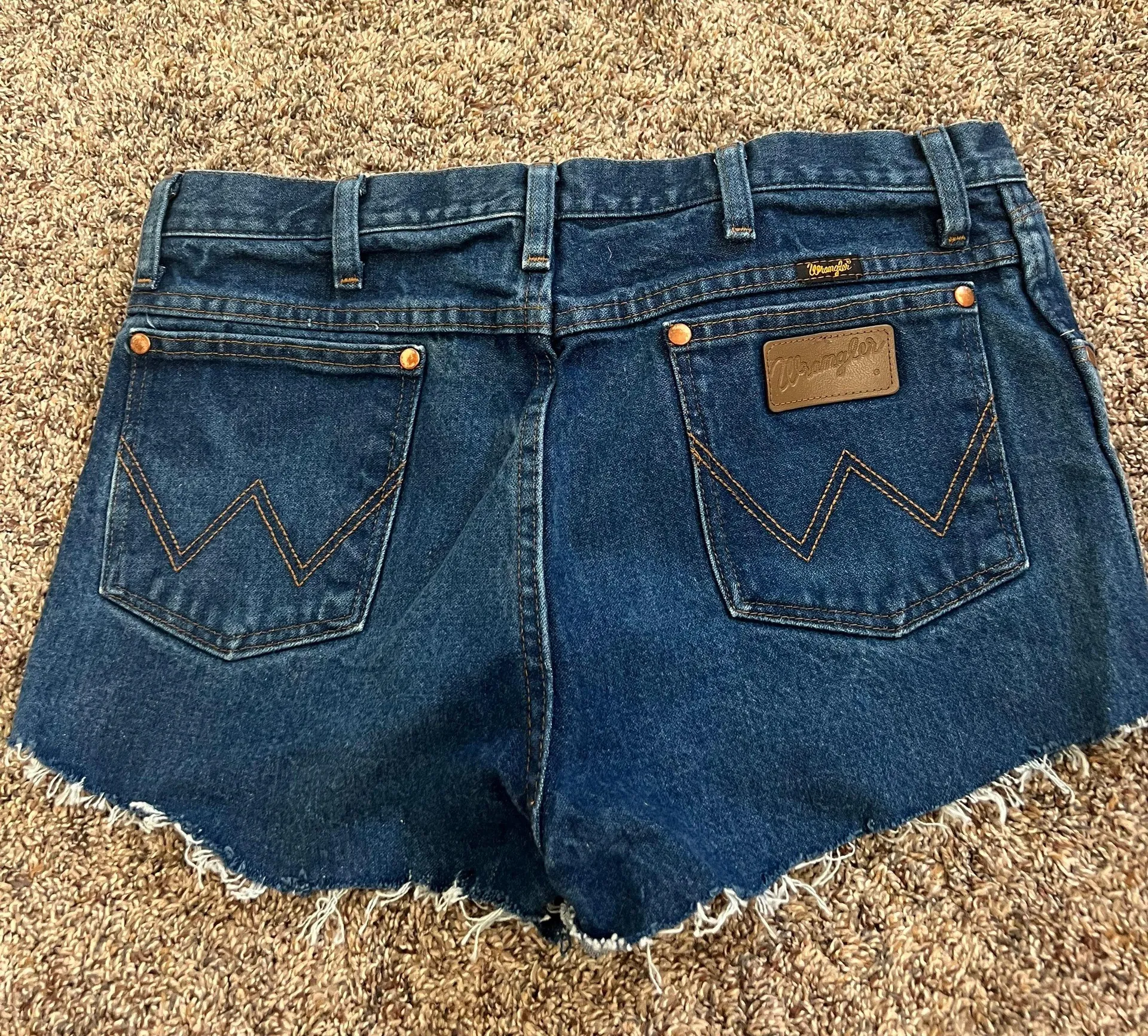 Wrangler Distressed Vintage Shorts - Image 3