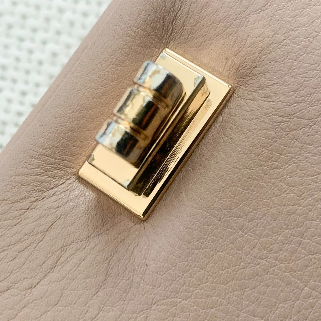 Valentino Quilted Shoulder Bag - Image 14