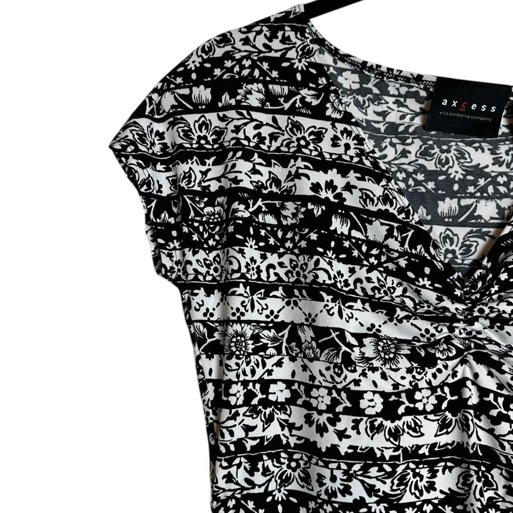 Access Womens Y2K Ruched V - Image 4