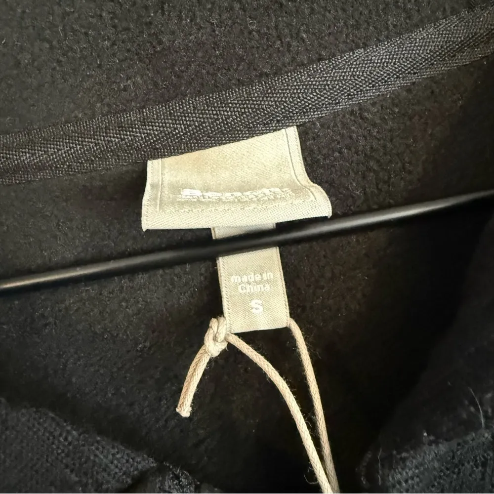 NWT BENCH LONG TEXTURED HOODED JACKET SIZE SMALL - Image 4