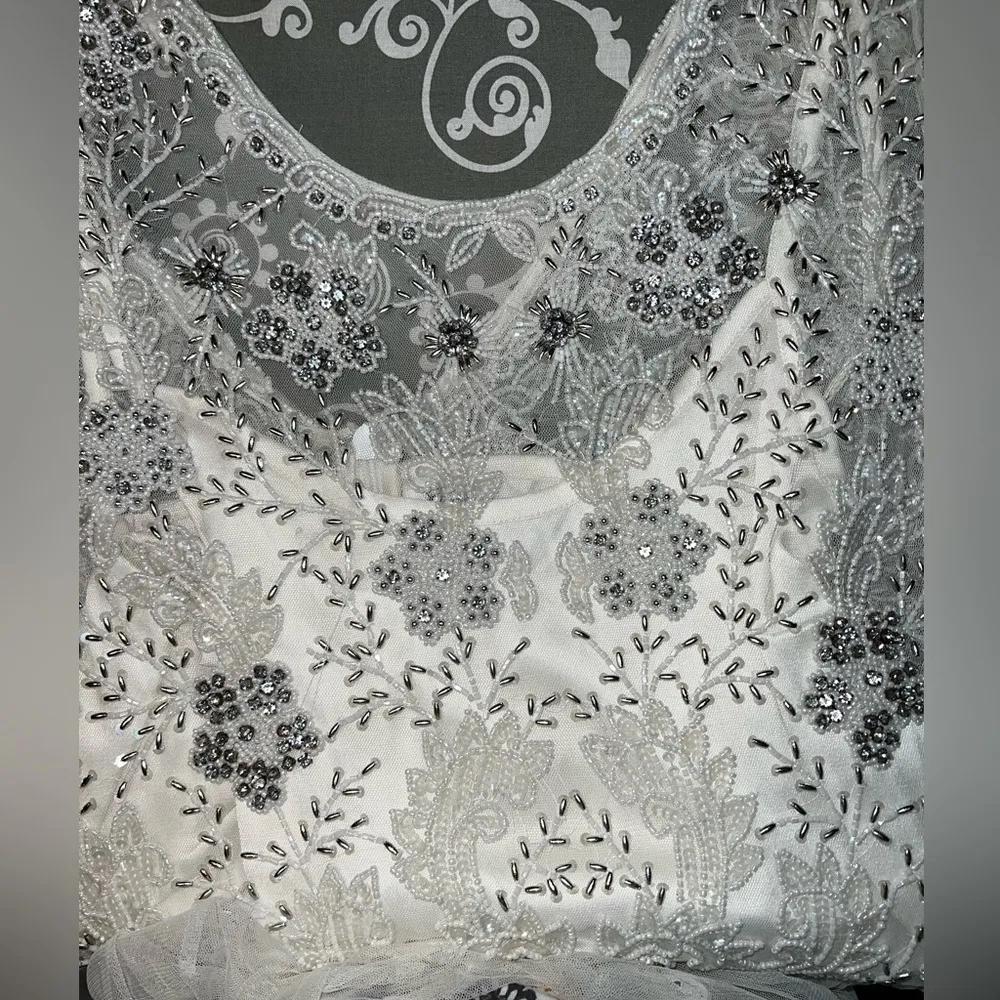 Modcloth Stunning  Everlasting Romance Wedding Gown! - Image 8