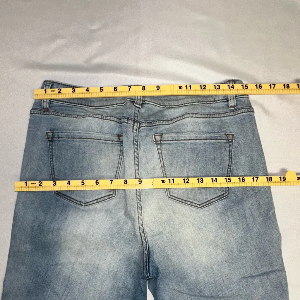 Lane Bryant • Distressed Pattern Patch And Embroidery Capris Size 14 - Image 8