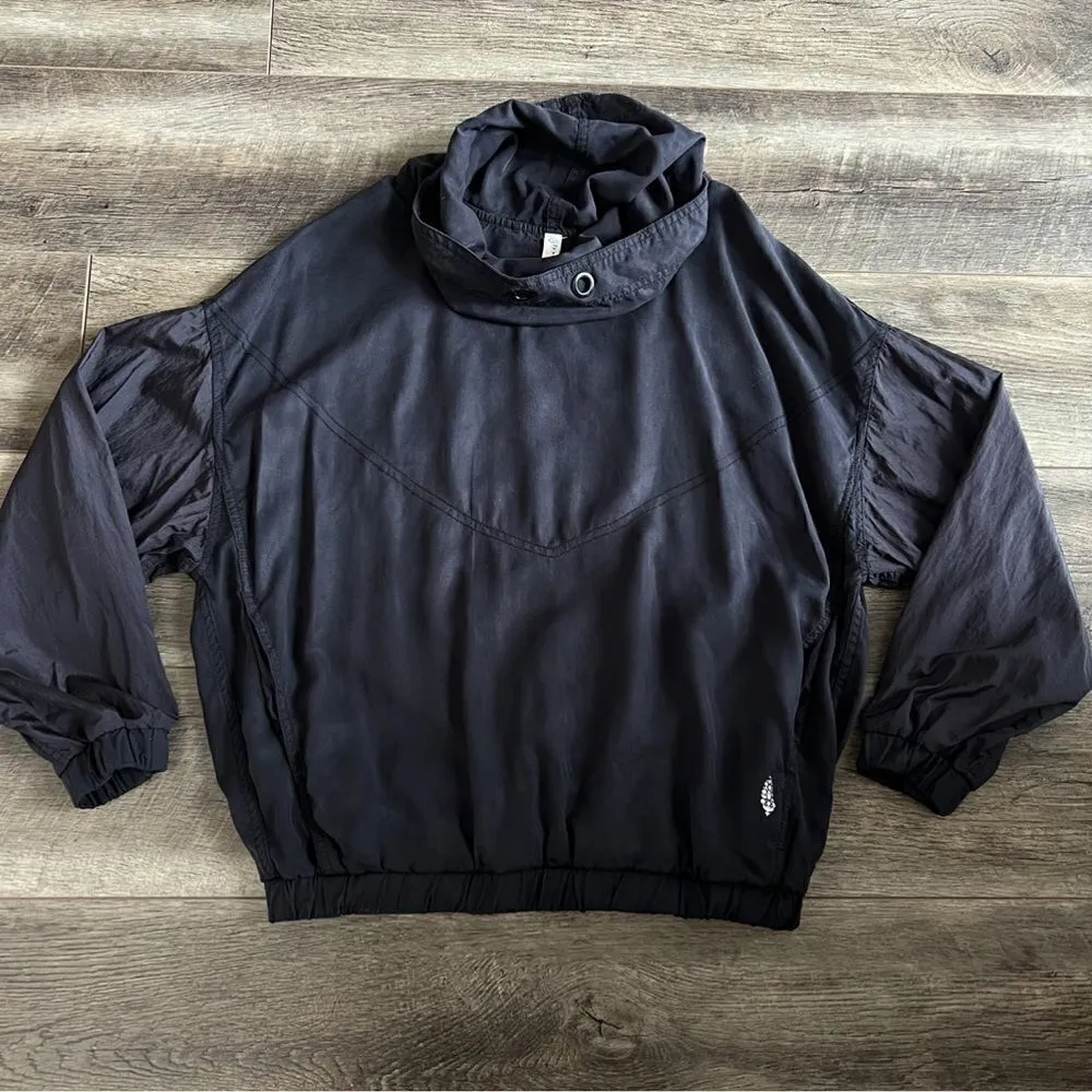 Free People Movement Far and Away Windbreaker Pullover Jacket Black Size Small - Image 4