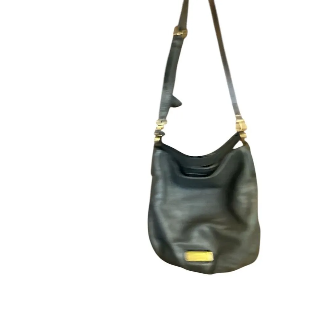 Marc Jacobs Women's gray Leather Hobo Bag Gold‎ Hardware - Image 4