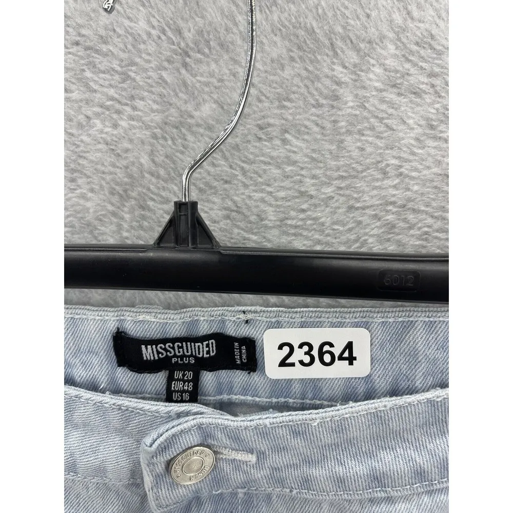 Missguided Women's Jeans Frayed Ends Plus Size 16 Light Wash Straight Leg - Image 9