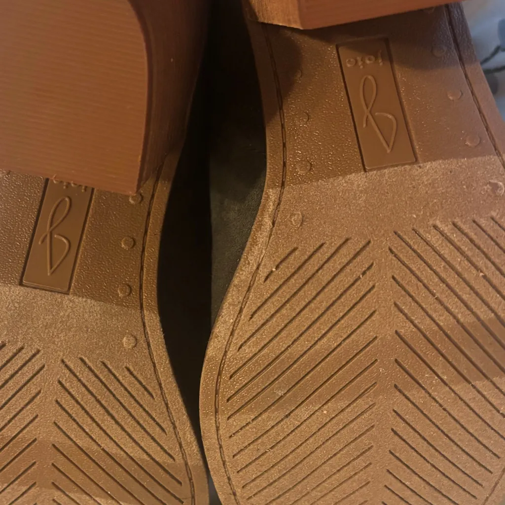 Brand New Joie Kayden Suede booties 7.5 - Image 4