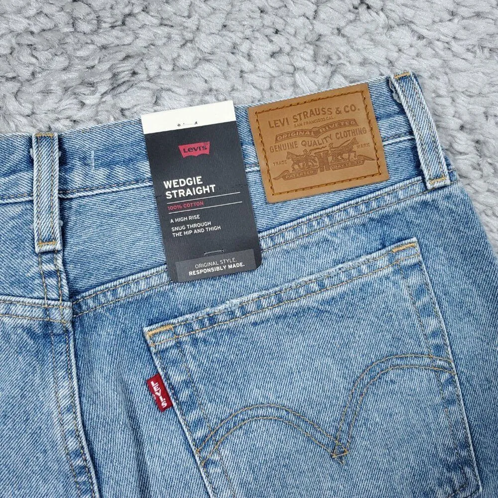 Levi's Premium Wedgie Straight Jeans Size 31x26 Distressed Destroyed Ripped Blue - Image 5