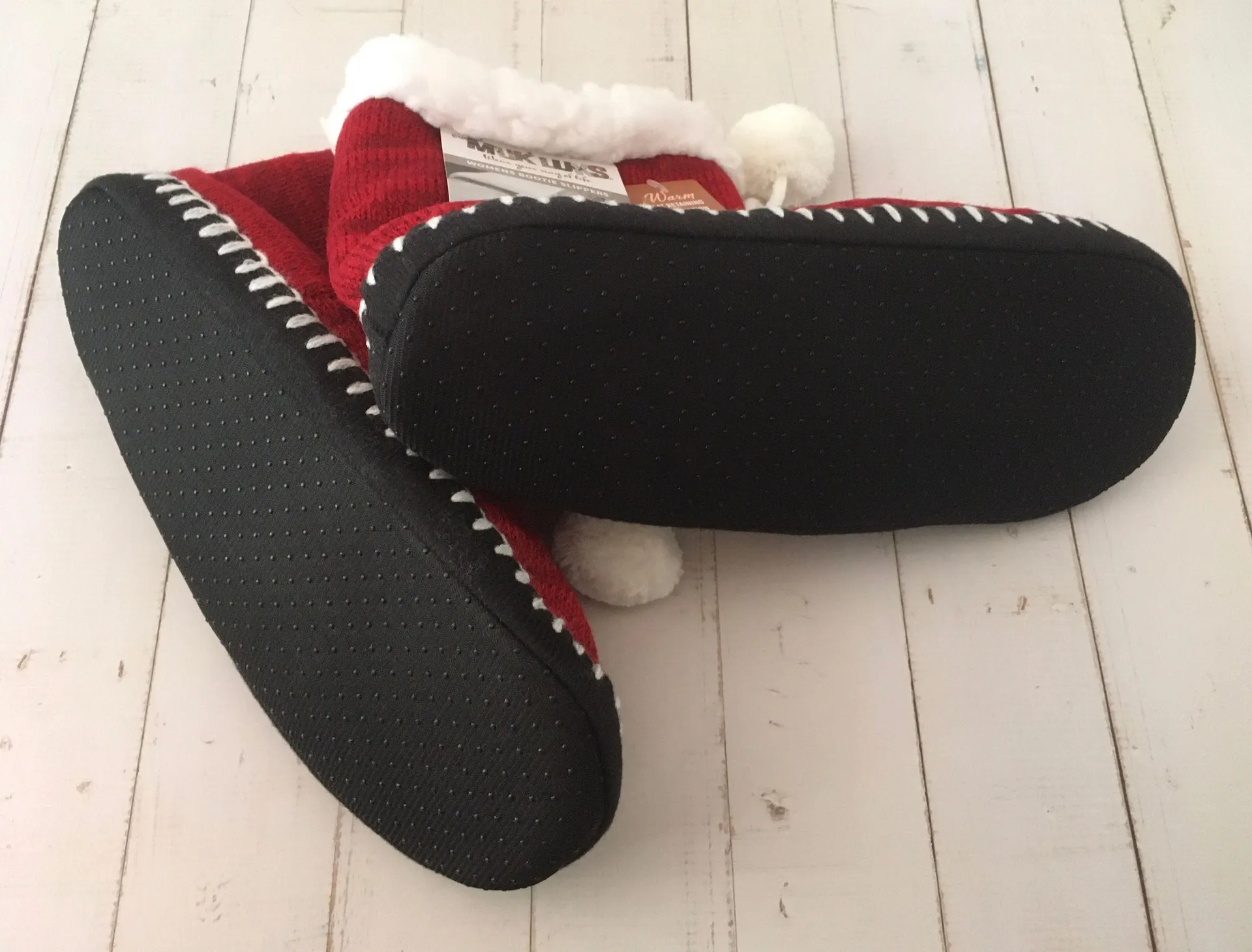 Red Muk Luks Slippers, L/XL Size 8 - Image 6