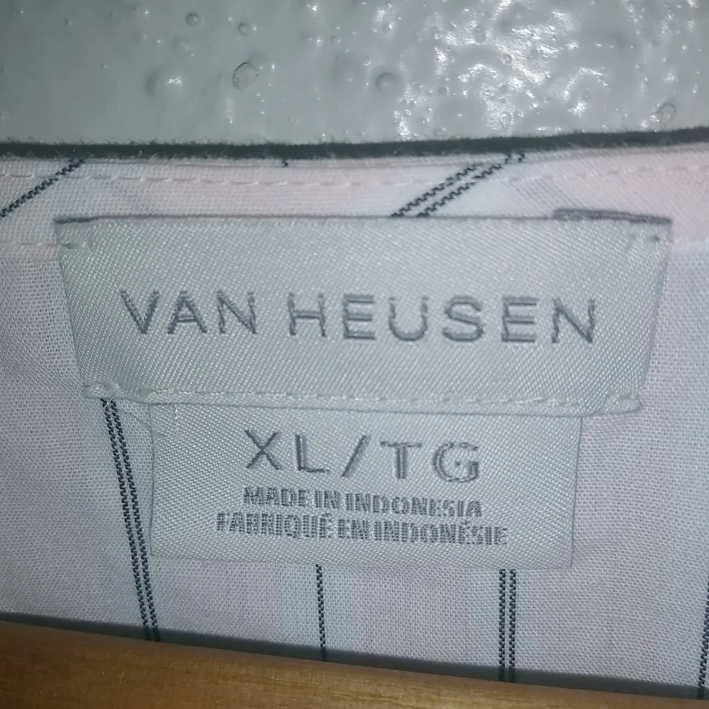 Van Heusen XL V-Neck Cotton Blend Pullover Pin Striped Casual Top - Image 10