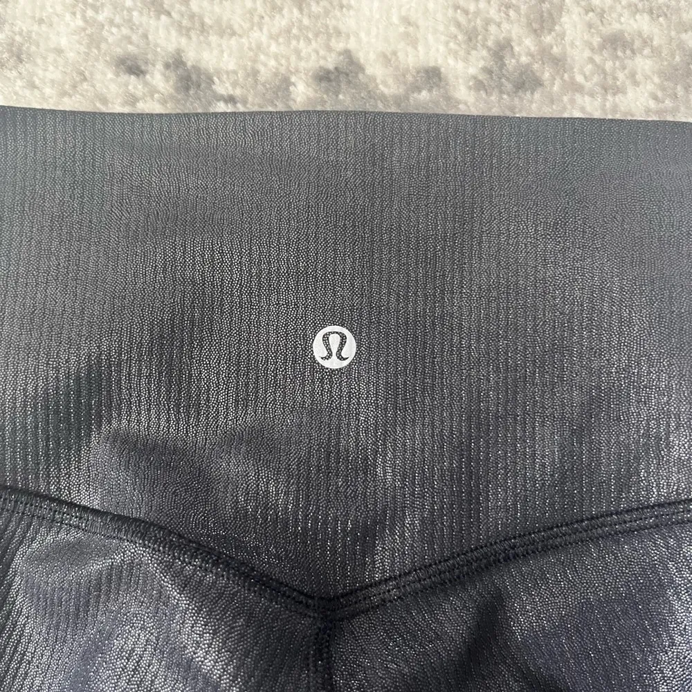 Lululemon Align Ribbed High-Rise Short 6" *Shine - Image 5