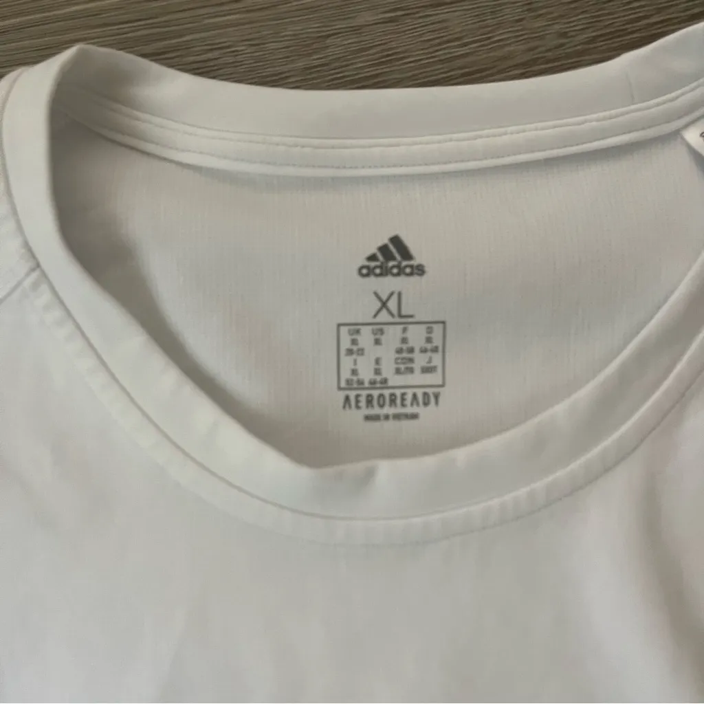 Adidas White Basic Tee Size XL - Image 3