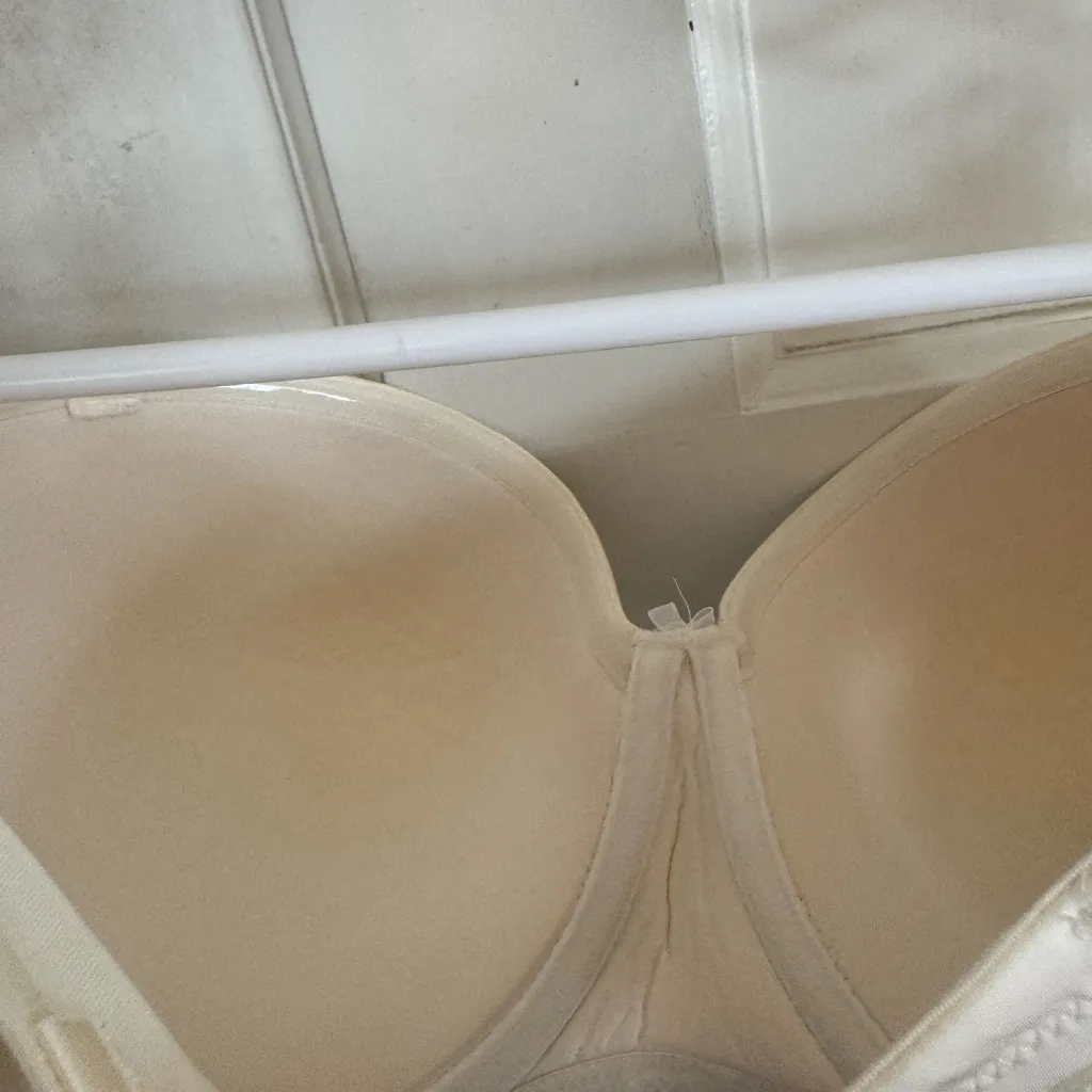 Torrid Curve straples bra size 50C - Image 5