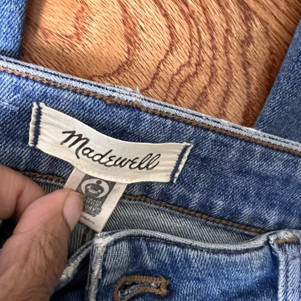 Madewell Curvy Kick Out Women's Straight Leg Blue Jeans - Image 3