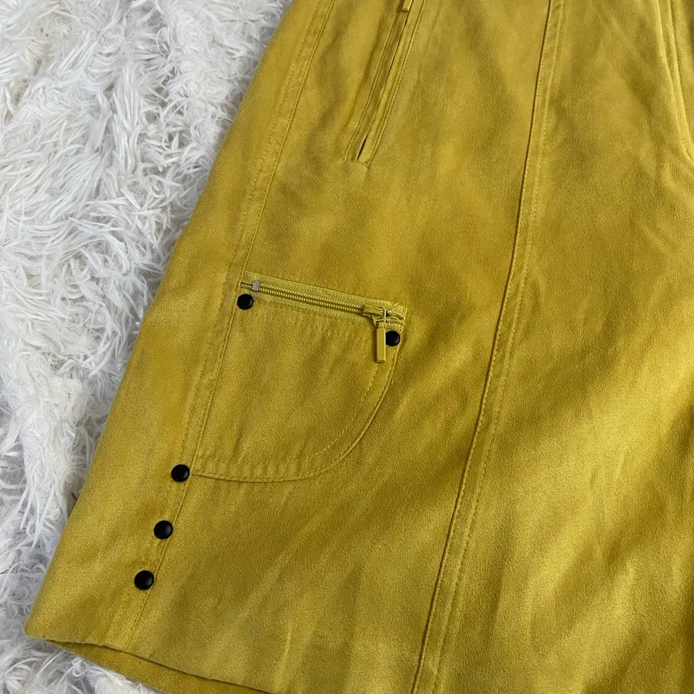 Jamie sadock suede shorts Gold Size 6 - Image 2