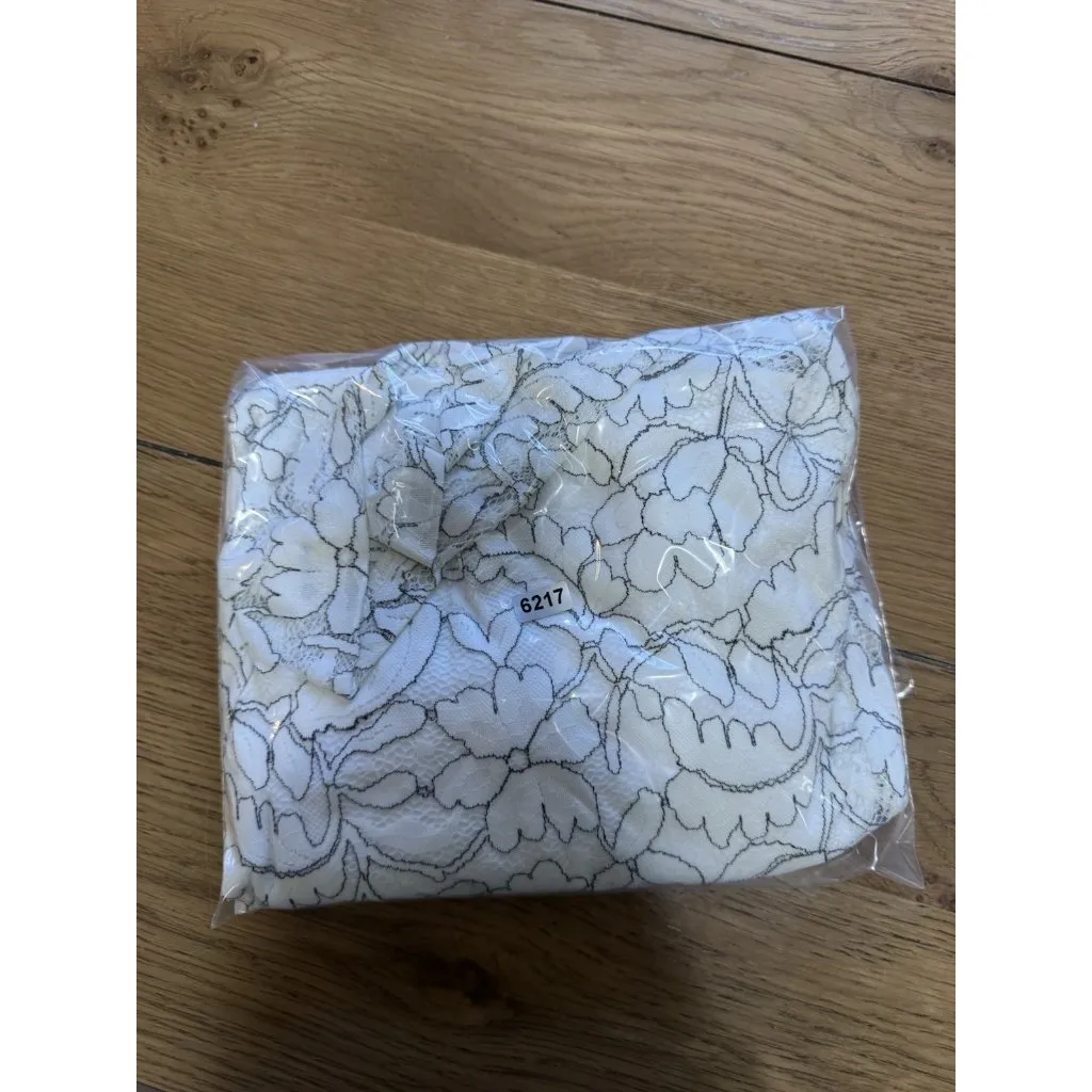 ELLE white floral lace lined Scoop Neck 3/4‎ bell  sleeve blouse women's size M - Image 11