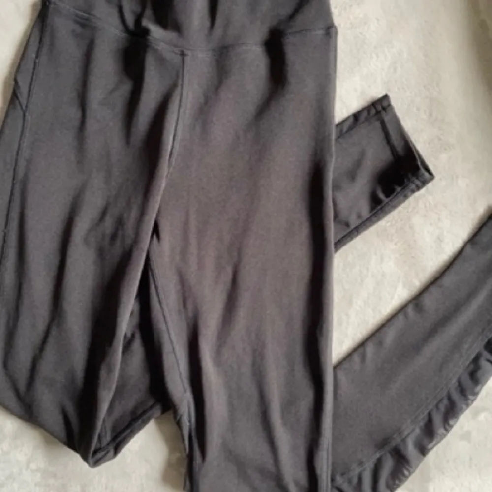 Popfit XS-  Leggings w/ Mesh Panels - Image 3