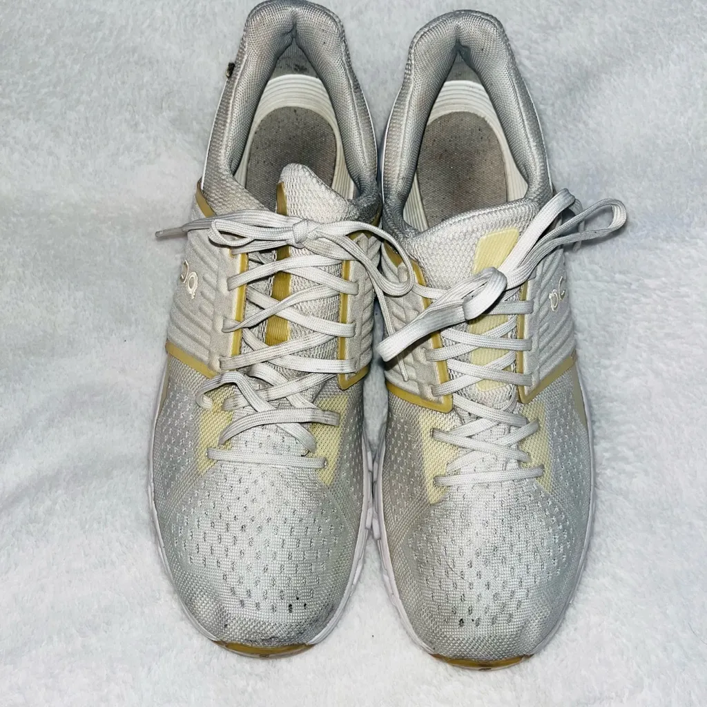 On Cloudswift 4 Running Sneakers sz 11 White - Image 2