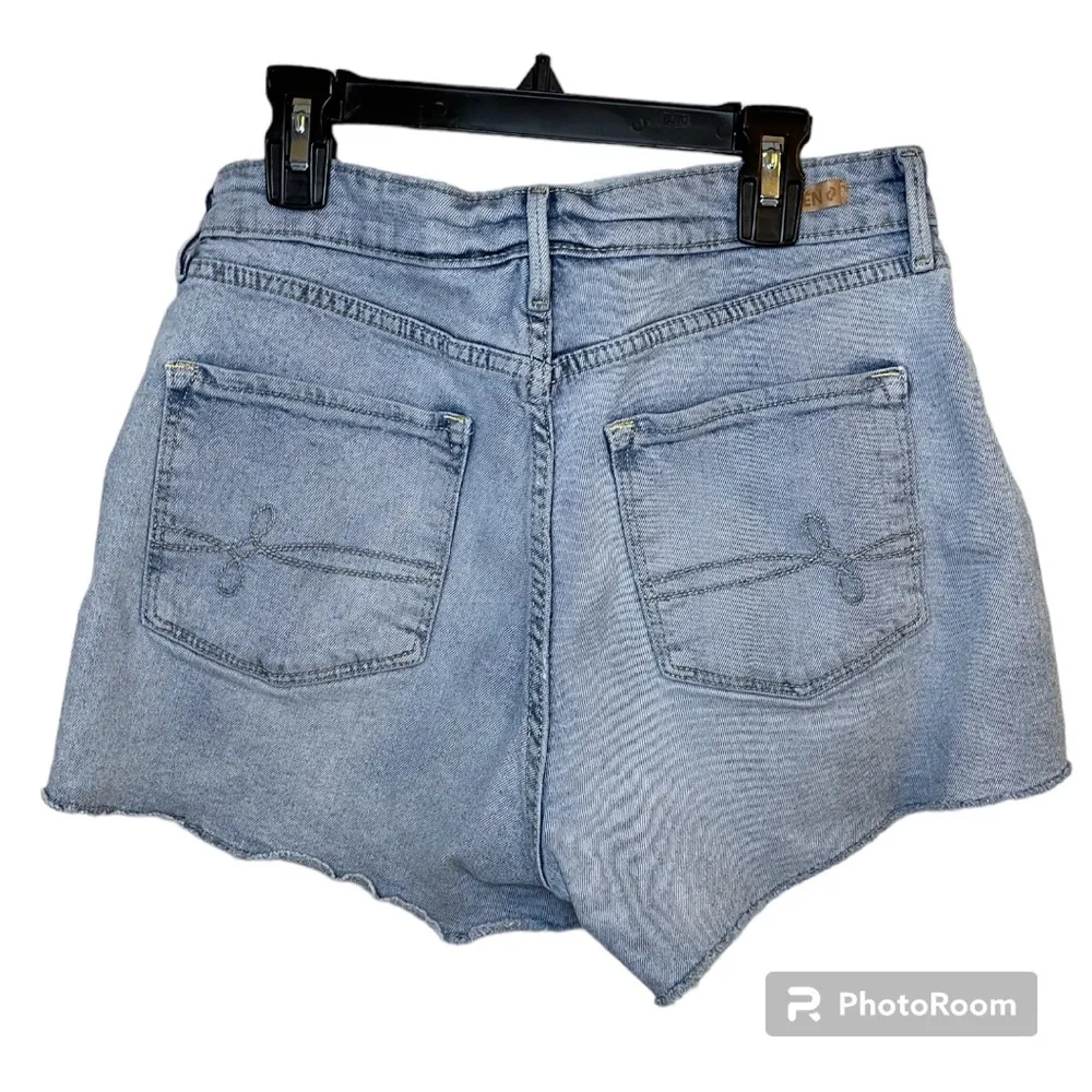 Light Wash Distressed Jean Shorts Size 6 - Image 2