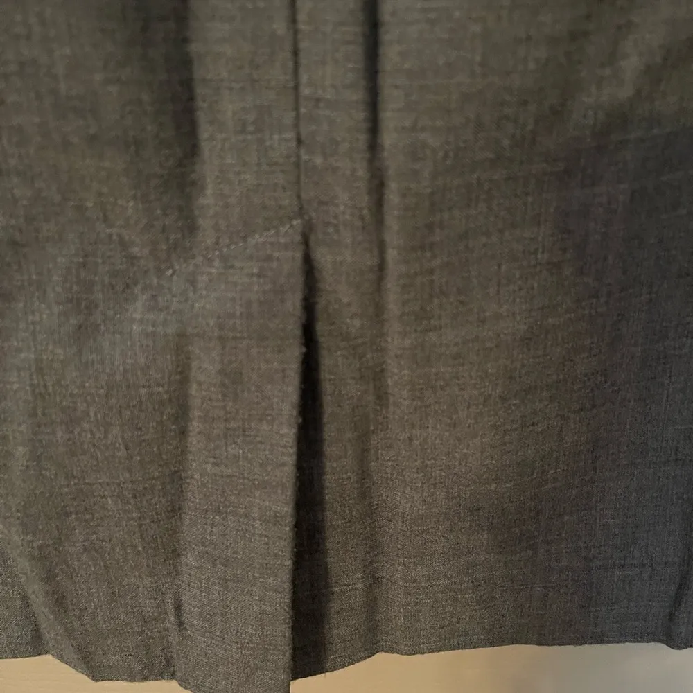 Banana Republic virgin wool blend pencil skirt. - Image 8