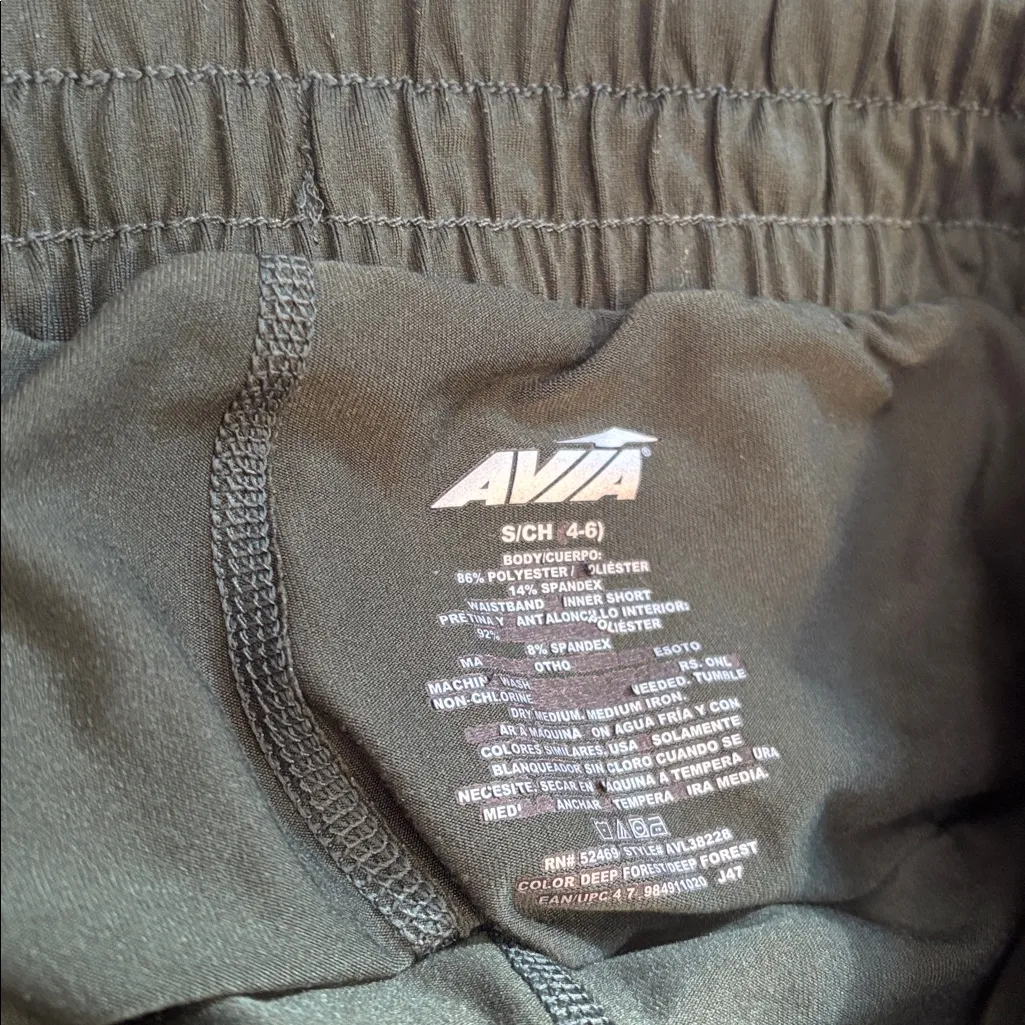 AVIA athletic shorts in size S (4-6) - Image 6