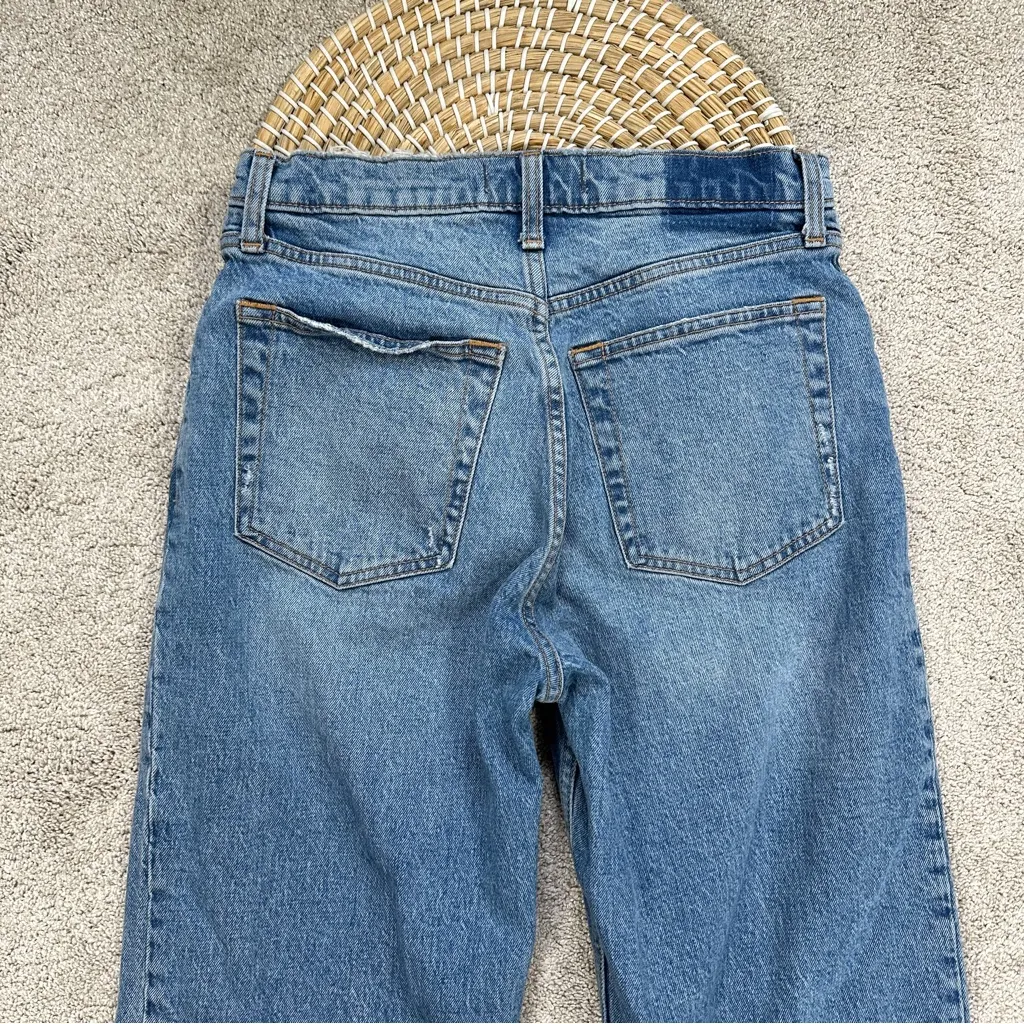 Abercrombie & Fitch Women’s The 90s Relaxed Jean High Rise in Medium Wash 28/6L - Image 7